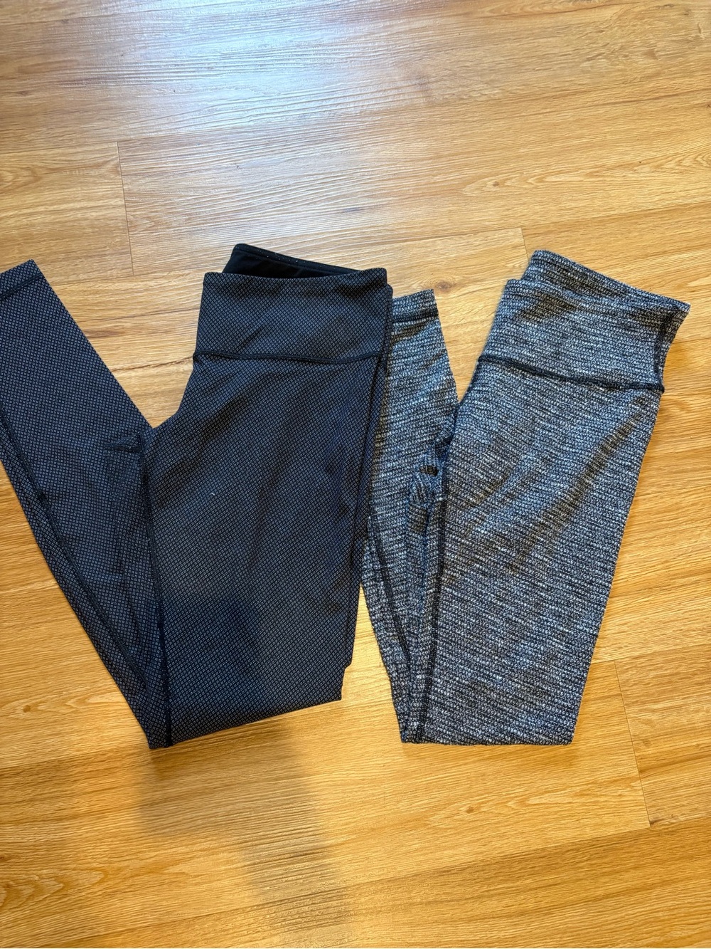 TWO! Lululemon leggings